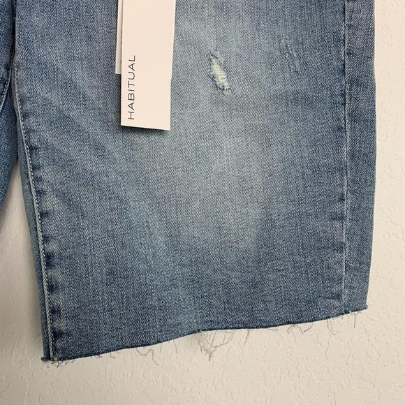 Habitual Raw Cut Hem Jean Shorts - Picture 6 of 9